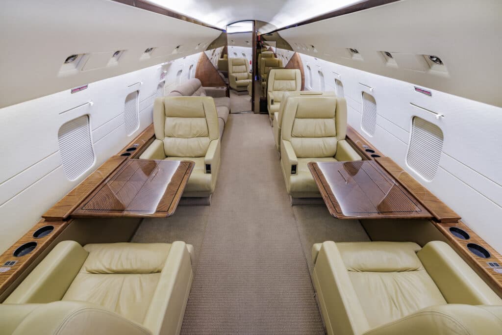 Challenger 601, photo 2