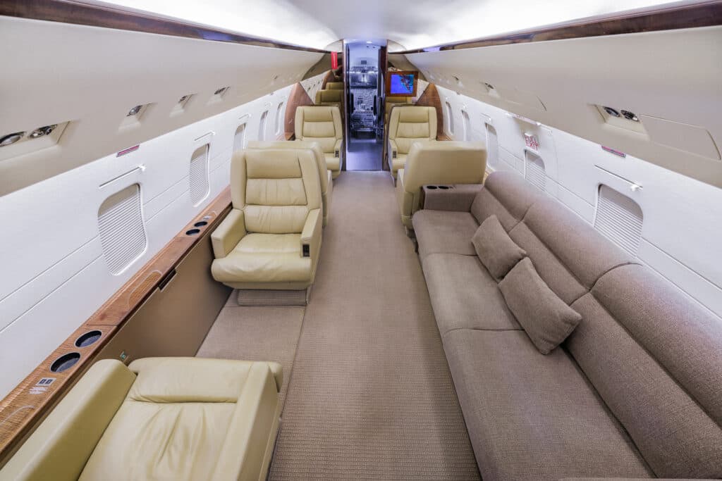 Challenger 601, photo 3