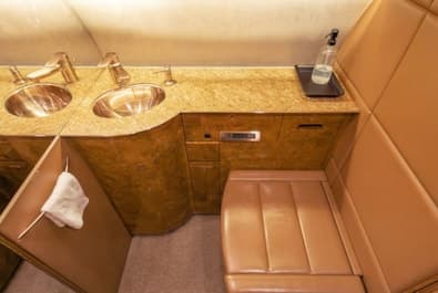 Challenger 604, photo 6