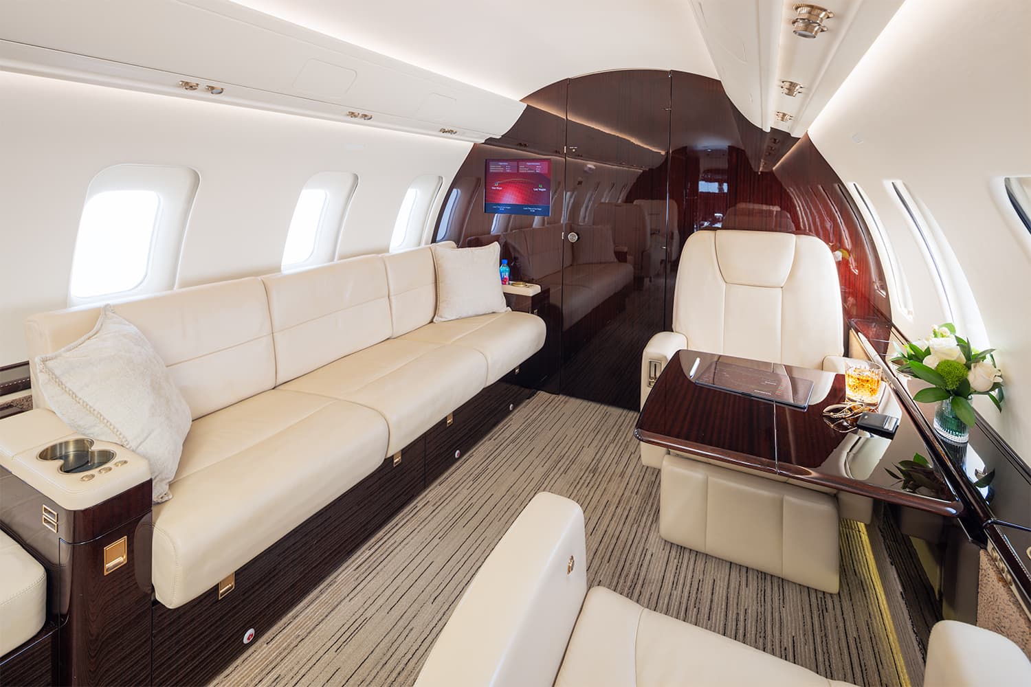 Challenger 605, photo 3