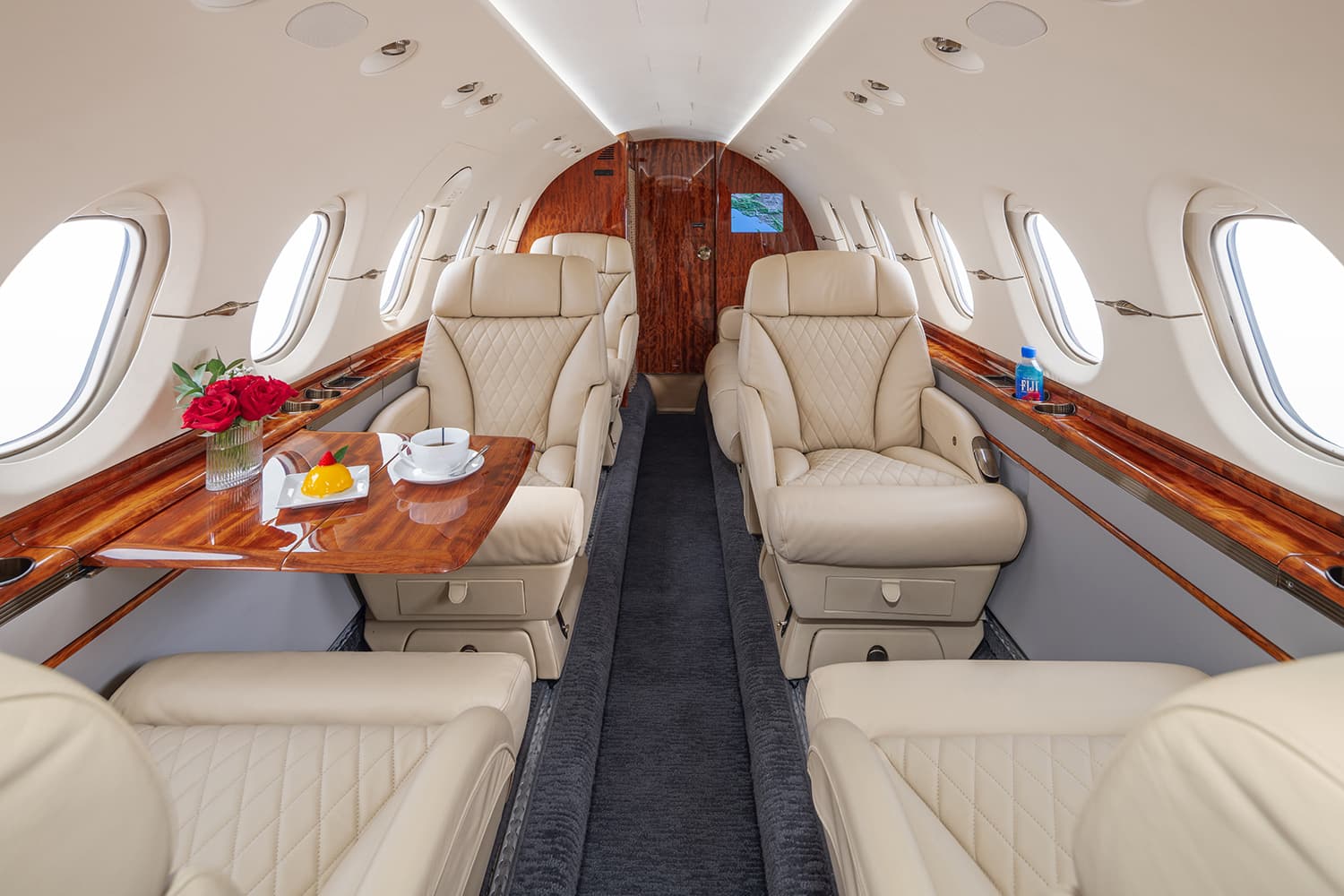 Hawker 900XP, photo 2